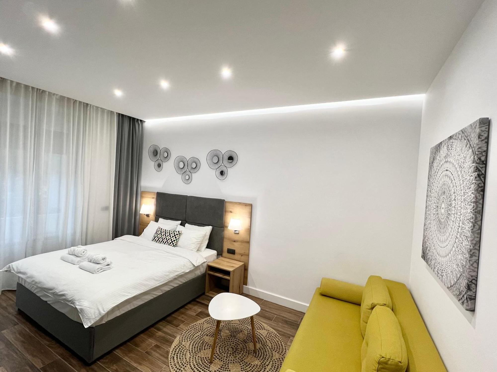 Moni Downtown Luxury Apartments Белград Экстерьер фото